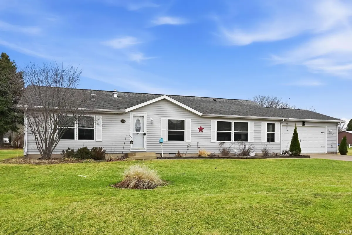 1860 N Brook Boulevard, Warsaw, IN 46582 - #1