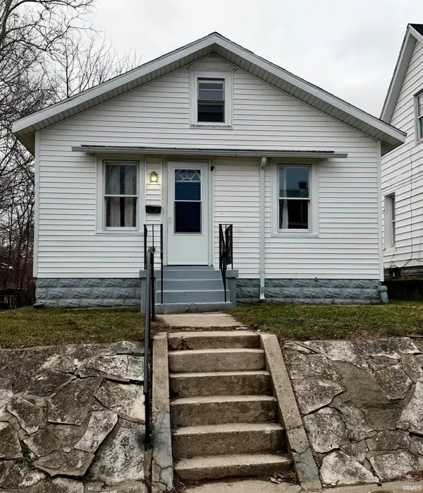 1730 Kendall Street, South Bend, IN 46613