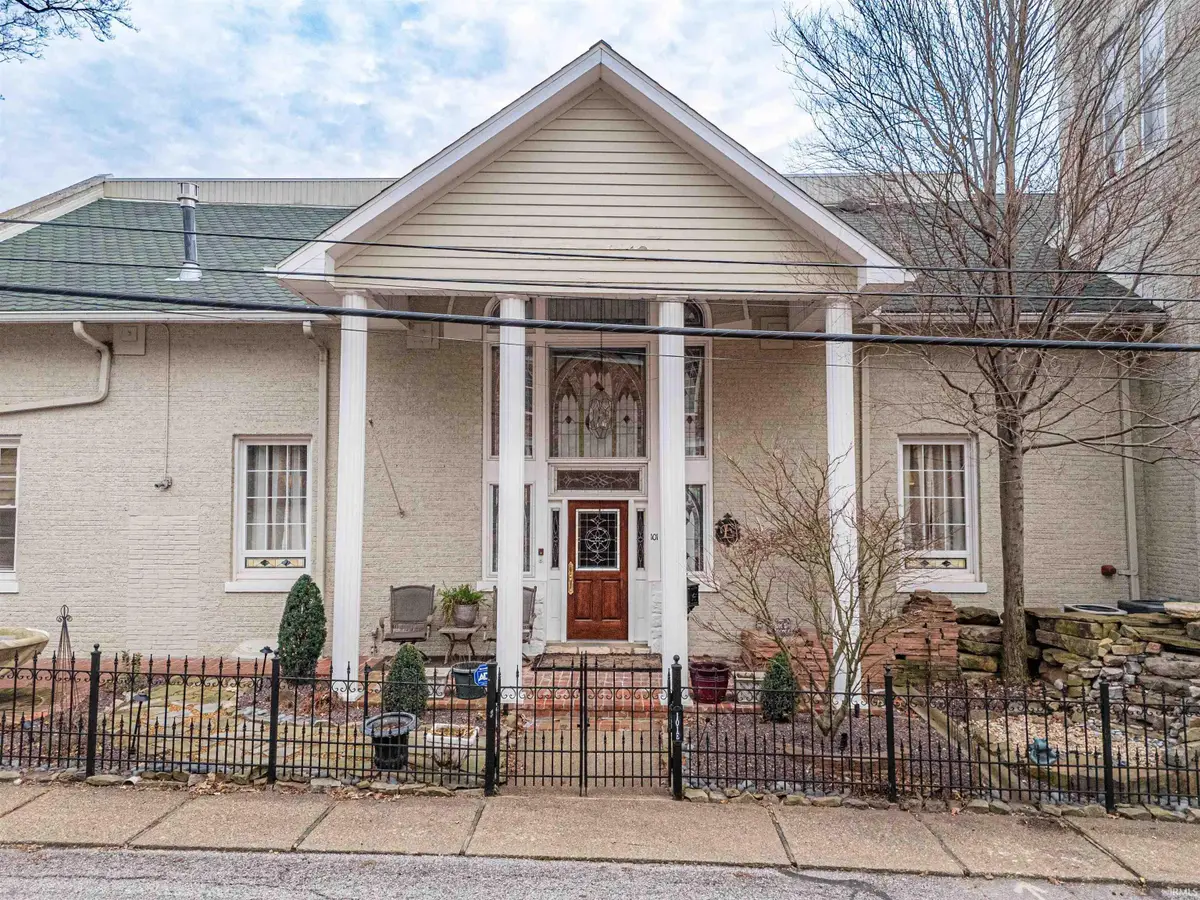 101 E Jennings Street #E, Newburgh, IN 47630 - #1