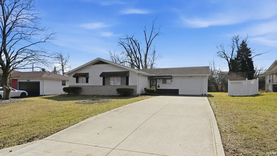 2824 Ashcroft Drive, Fort Wayne, IN 46806 - #3