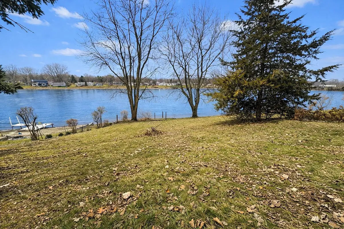 1275 Ln 201 Long Beach Lake, Fremont, IN 46737 - #1