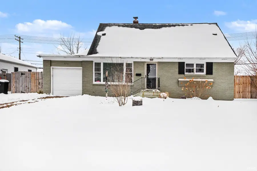 2201 Homewood Avenue, Mishawaka, IN 46544 - #3