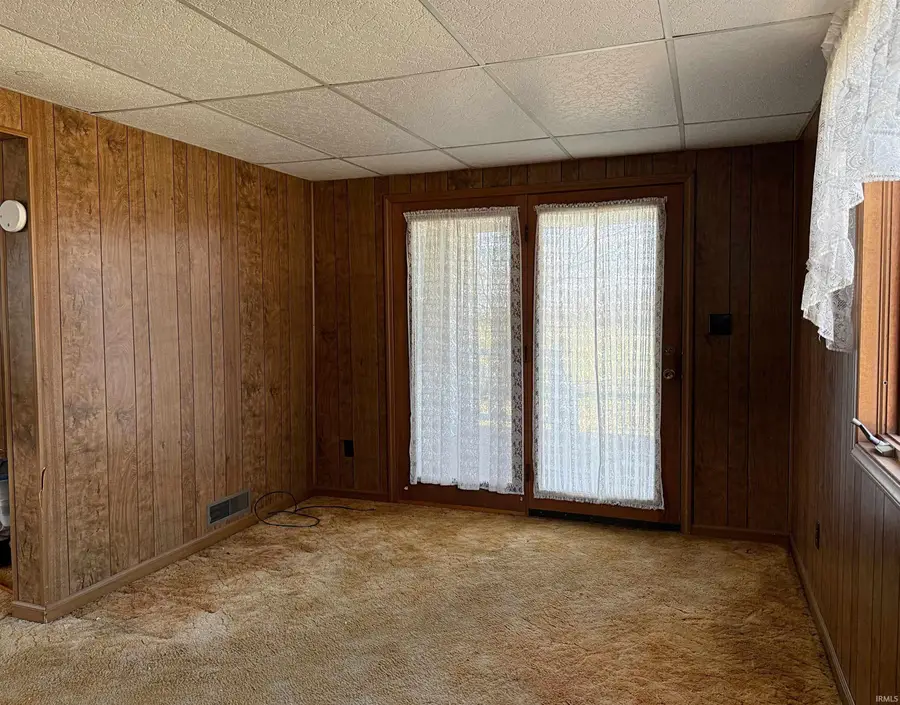 495 W 600 N, Washington, IN 47501 - #3