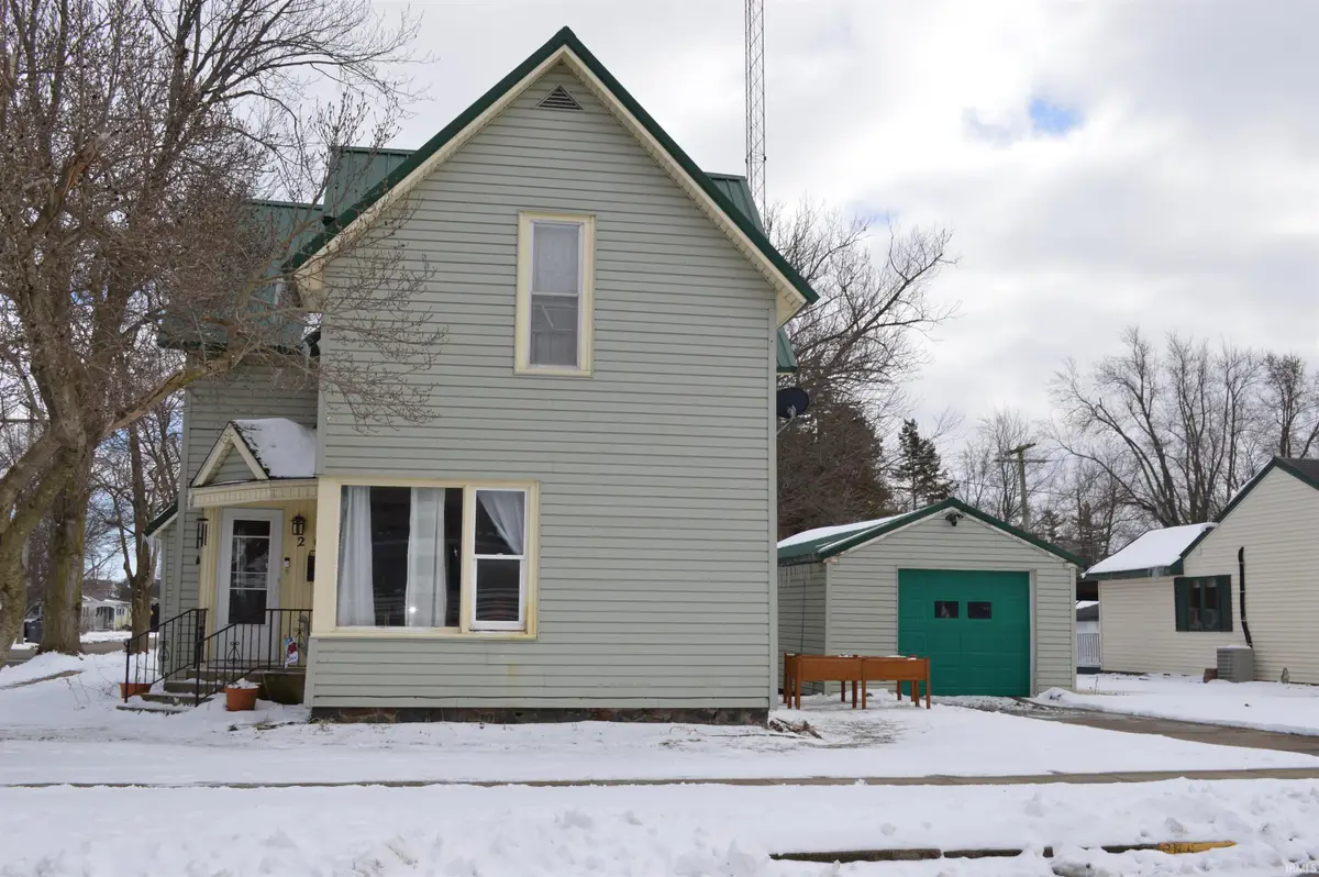 209 N Lake Street, Syracuse, IN 46567 - #1