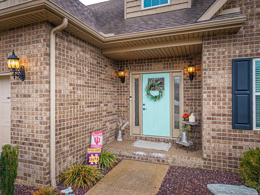 1512 Hills Drive, Evansville, IN 47720 - #2