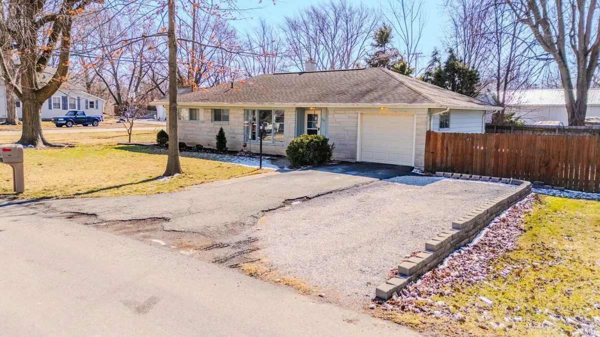 715 Sivey Street, Wabash, IN 46992 - #1