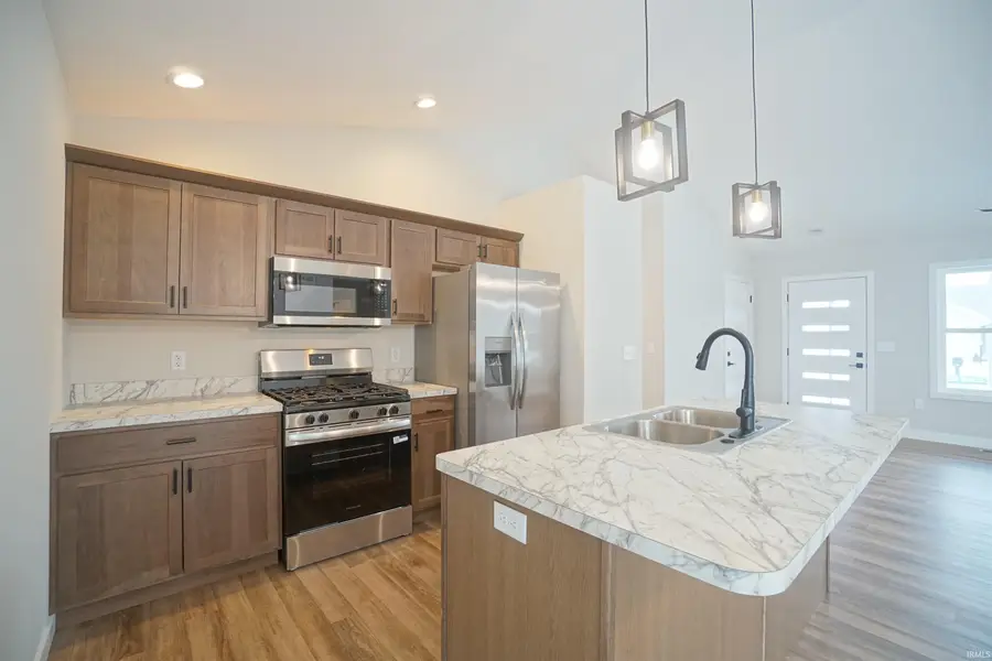 445 N Eastfield Circle, Milford, IN 46542 - #3