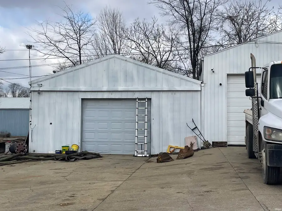 203 W Tenth Street, Mount Vernon, IN 47620 - #3