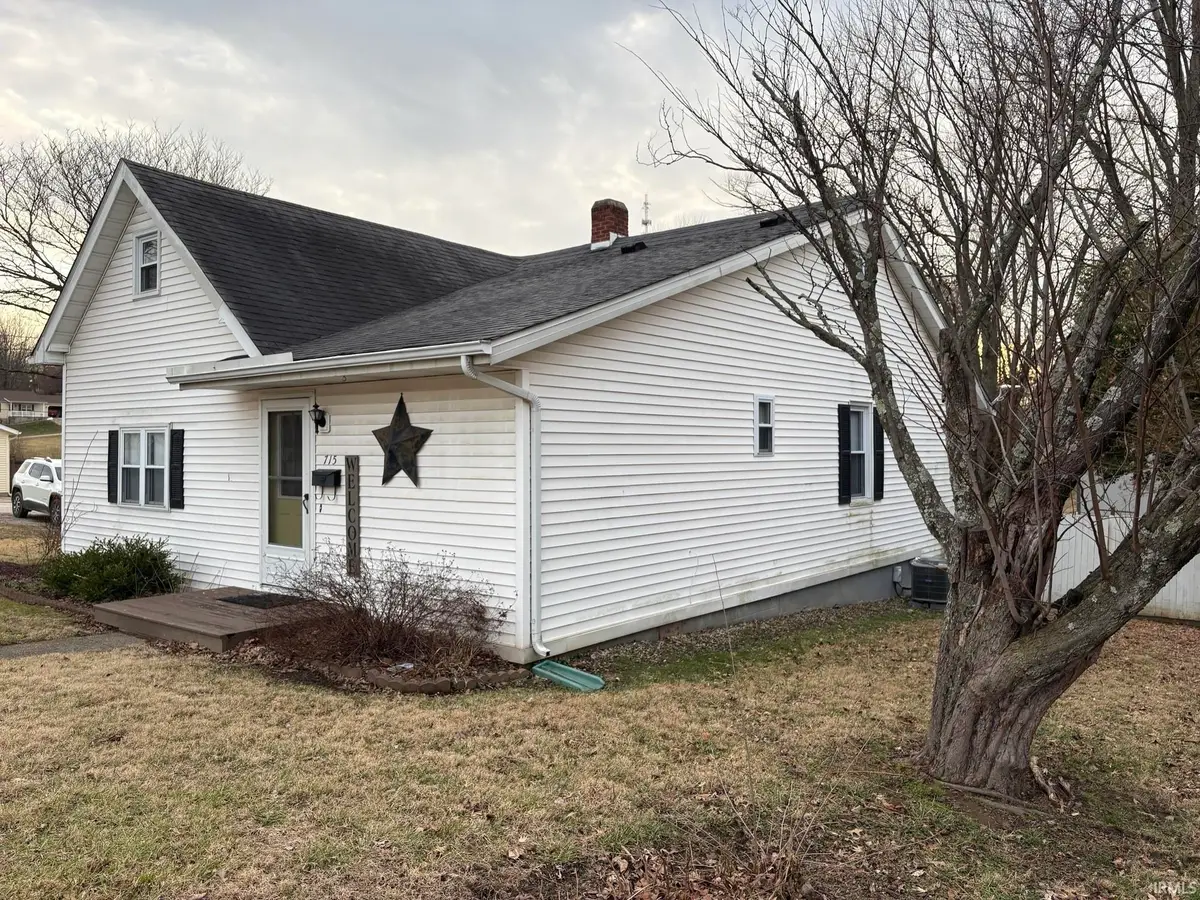 715 SW 1st Street, Washington, IN 47501 - #1
