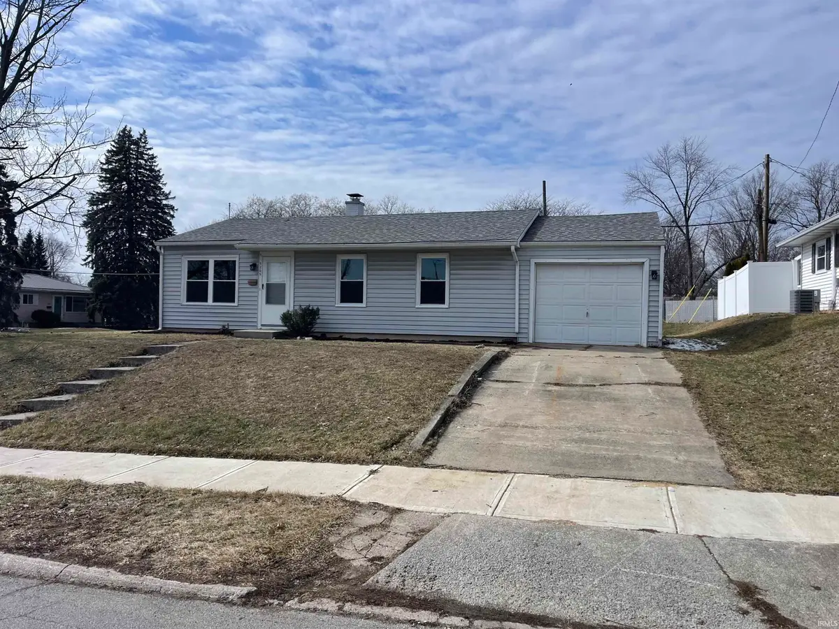 5205 Riviera Drive, Fort Wayne, IN 46825 - #1