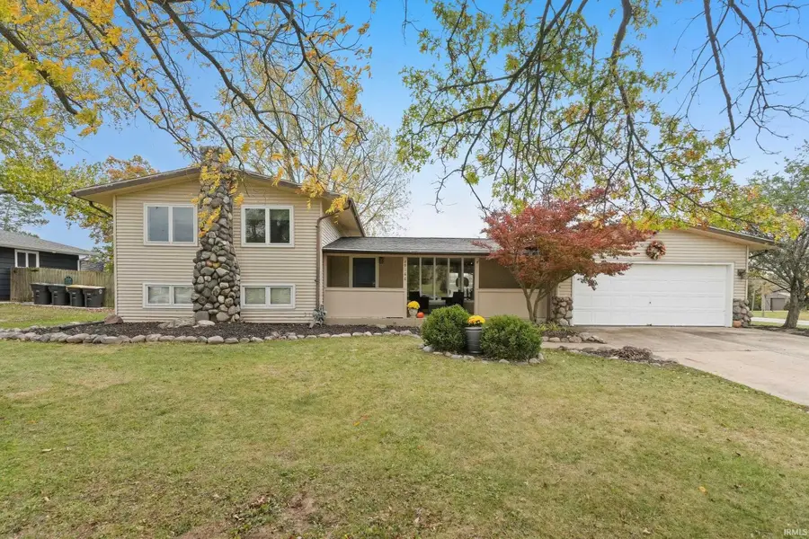 9166 Auburn Road, Fort Wayne, IN 46825 - #2