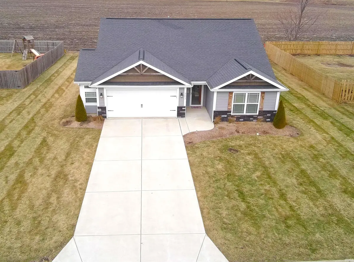 303 E Quail Drive, Oxford, IN 47971 - #1
