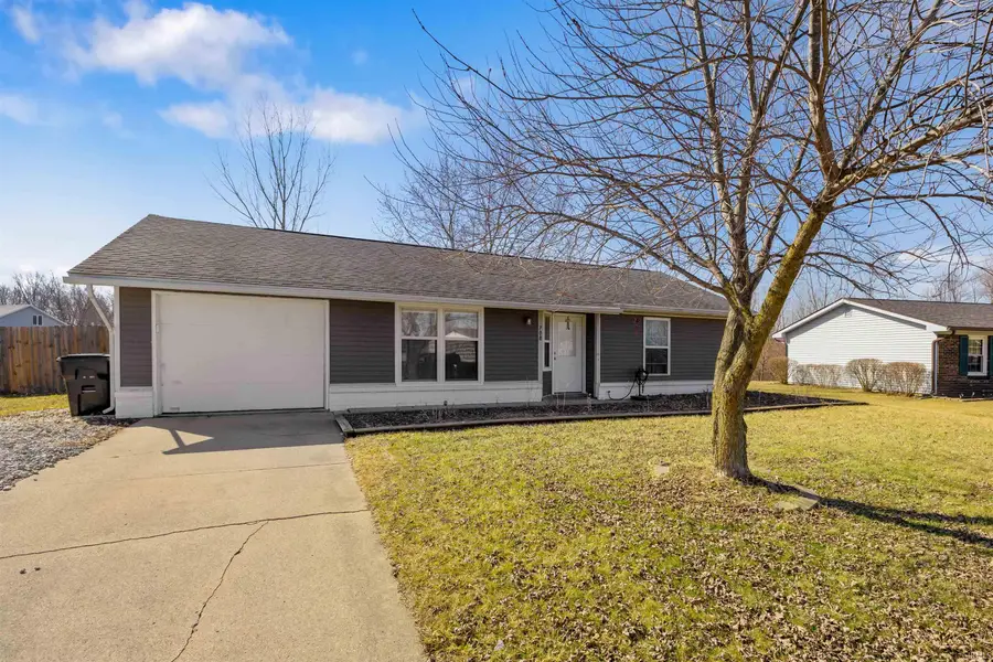 708 Oakdale Street, Garrett, IN 46738 - #3