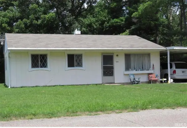 910 W 9th Street, Rochester, IN 46975