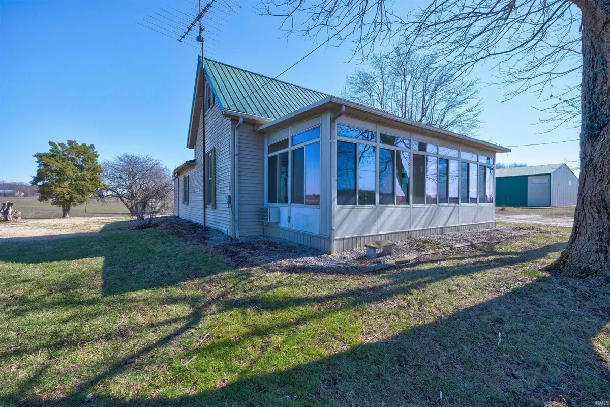 18335 N Cr 350 E, Dale, IN 47523 - #1