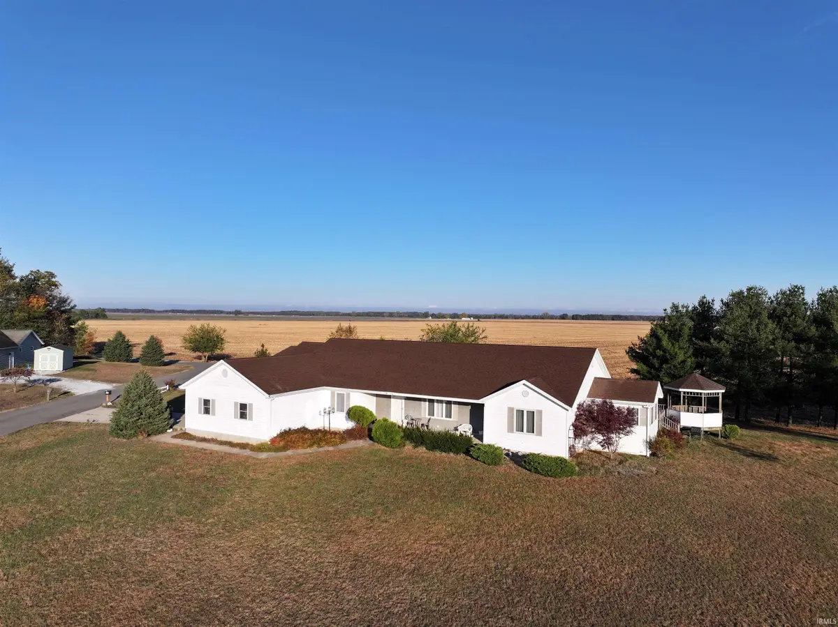 410 N 200 W, Winamac, IN 46996 - #1