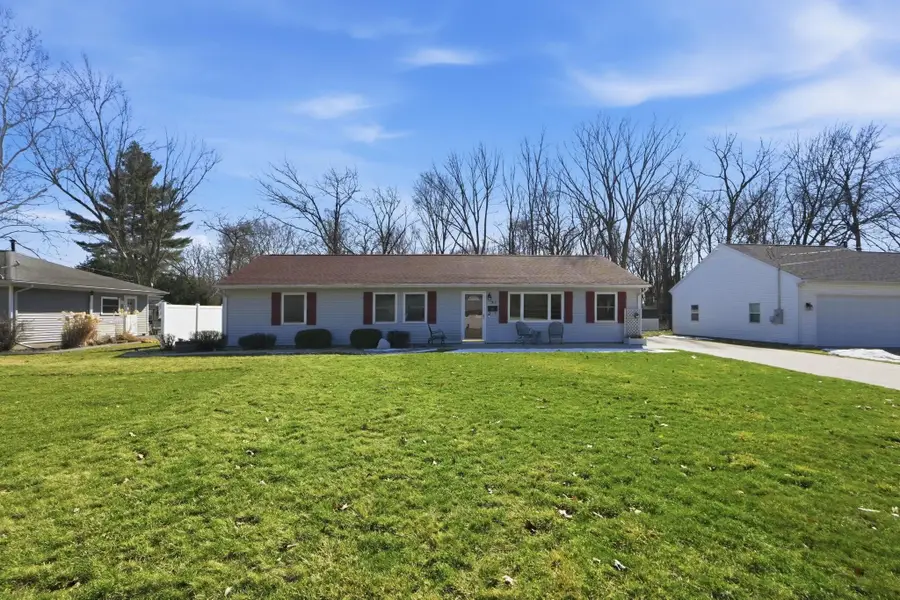 517 W Eagle Street, Warsaw, IN 46580 - #2