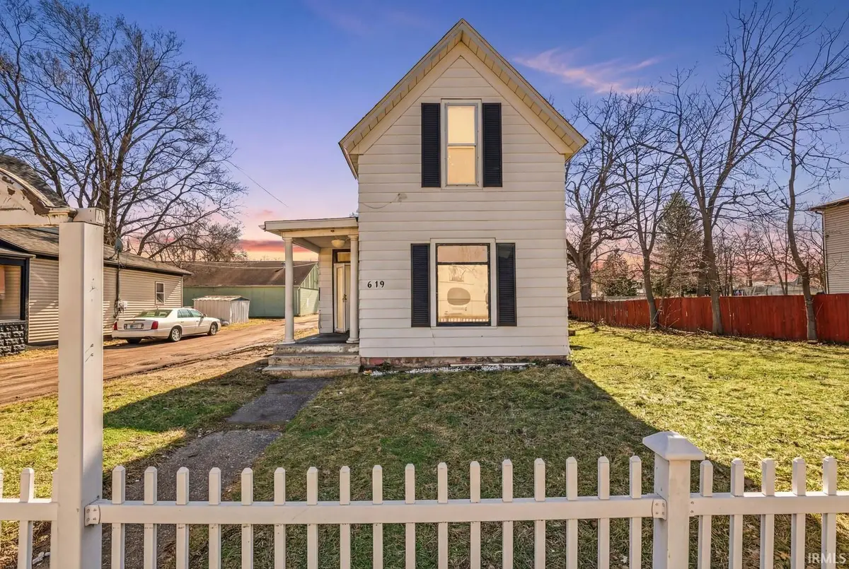 619 W Indiana Avenue, Elkhart, IN 46516 - #1
