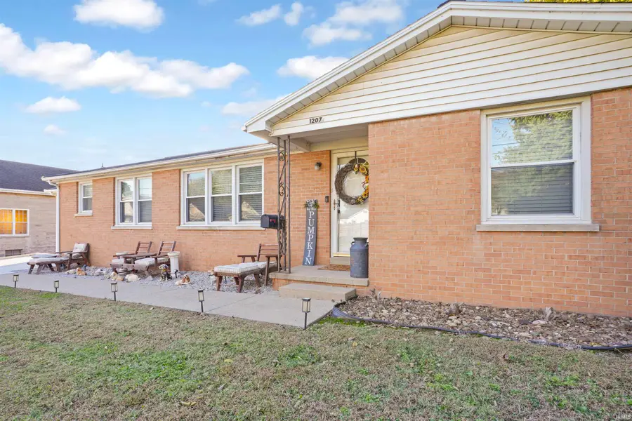 1207 Main Street, Mount Vernon, IN 47620 - #2