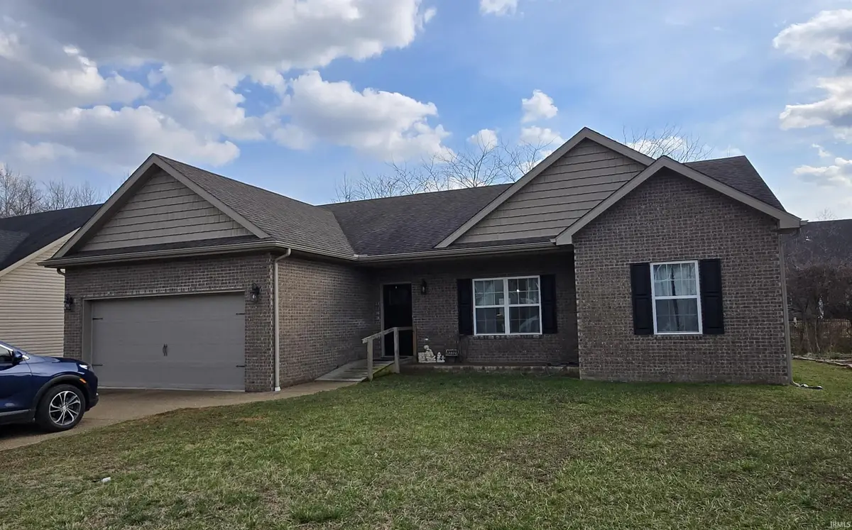 1332 Breezy Creek Drive, Evansville, IN 47720 - #1