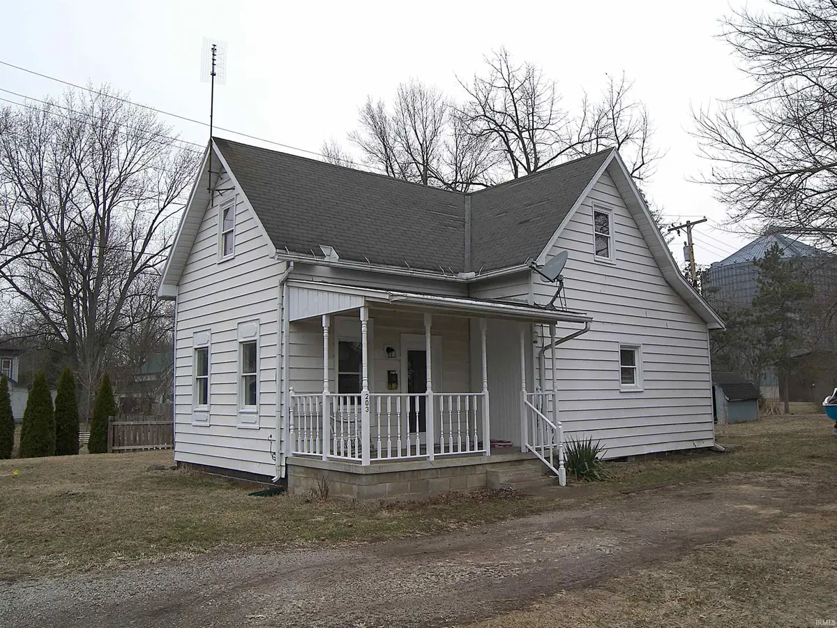 203 W Market Street, South Whitley, IN 46787 - #1