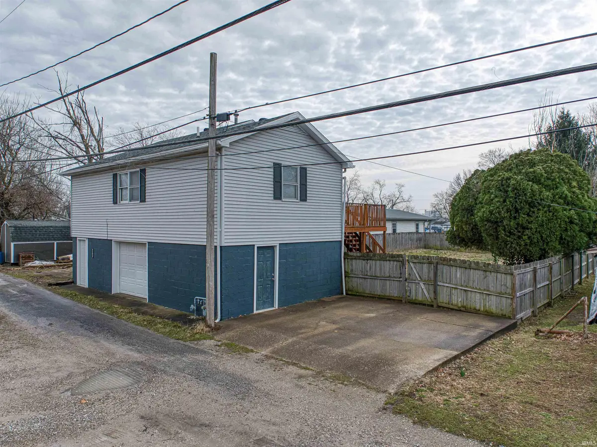 1017 W Third Street, Mount Vernon, IN 47620 - #1