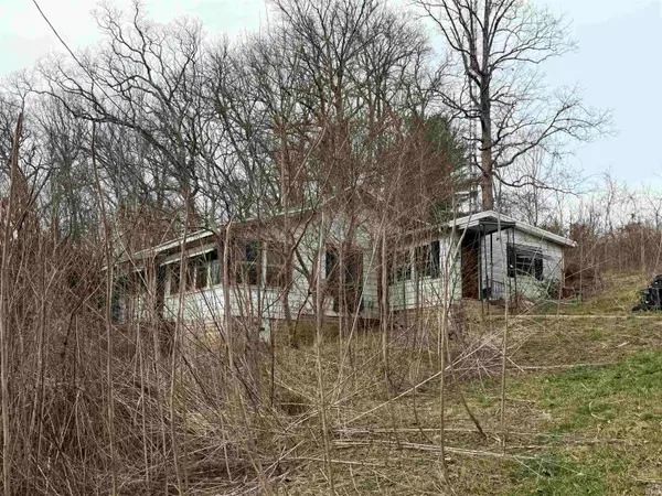 195 Old State Road 54, Avoca, IN 47420