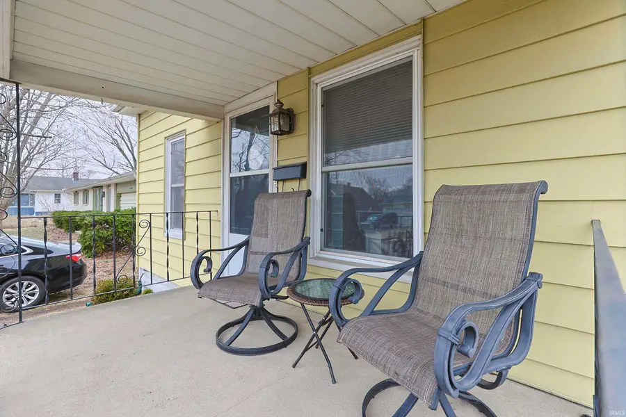 218 E Borley Avenue, Mishawaka, IN 46545 - #2