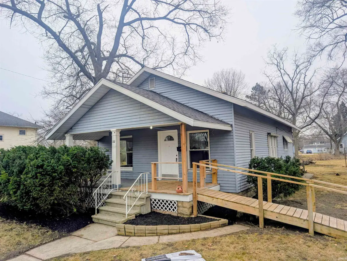 1101 W Blaine Avenue, Elkhart, IN 46516 - #1