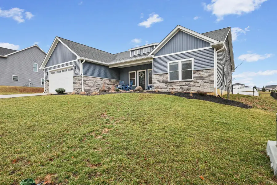 542 E Lucy Lane, Ellettsville, IN 47429 - #2