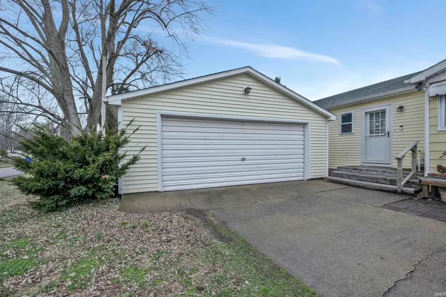 626 Monroe Street, Newburgh, IN 47630 - #3