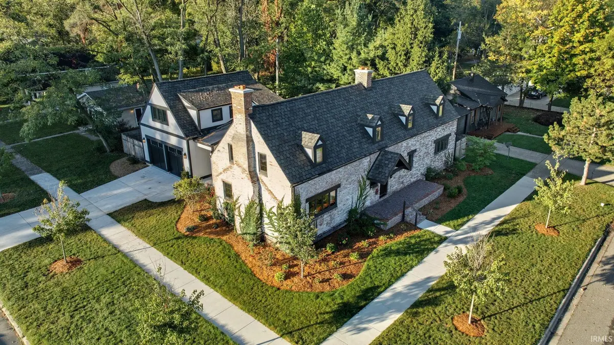 522 Napoleon Street, South Bend, IN 46617 - #1