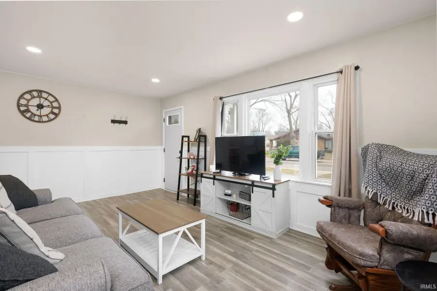 923 Carolyn Avenue, Elkhart, IN 46516 - #2