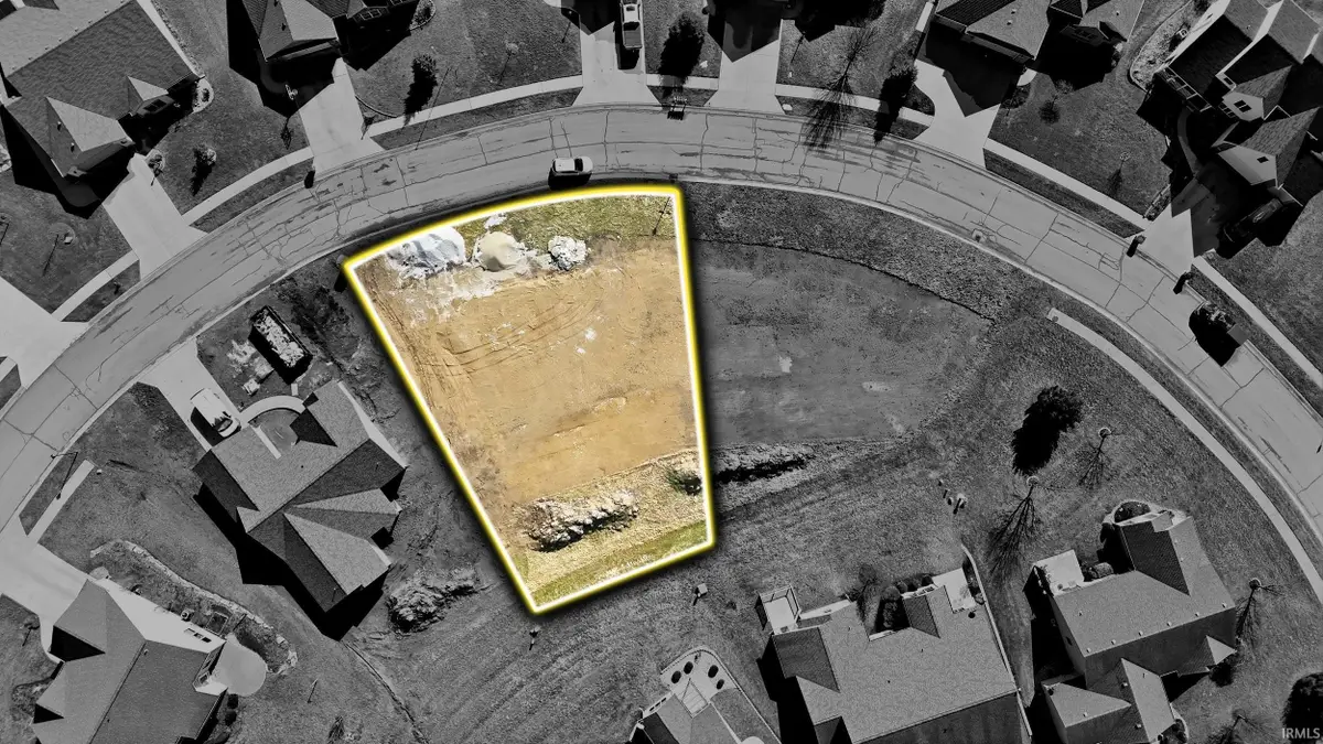 2341 E Whispering Trail, Columbia City, IN 46725 - #1