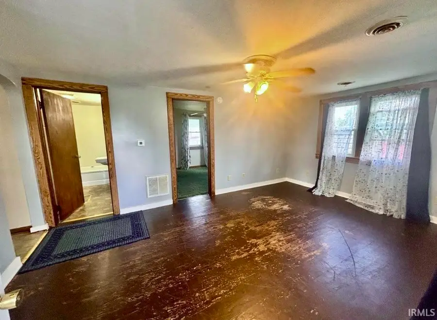 108 S Oak Street, Columbia City, IN 46725 - #2