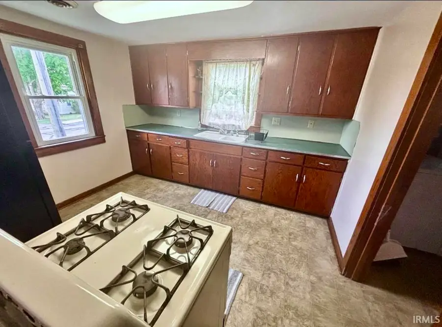 108 S Oak Street, Columbia City, IN 46725 - #3