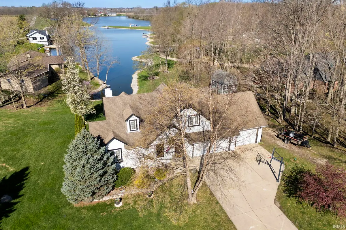 4510 N Wildwood Dr, Frankfort, IN 46041 - #1