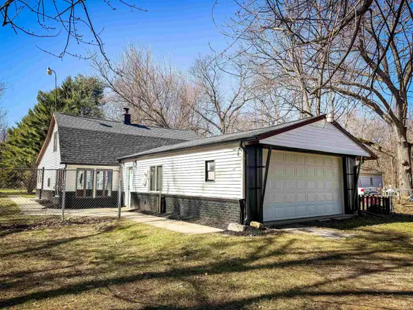 55759 Apple Road, Osceola, IN 46561