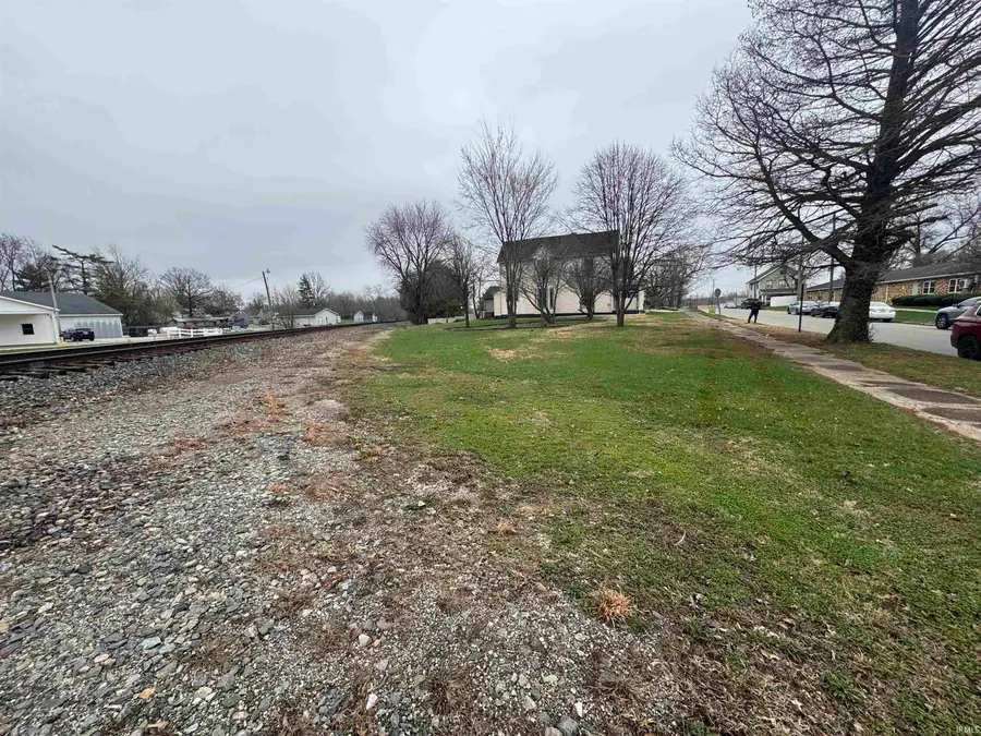 320 E Harrison Street, Oakland City, IN 47660 - #3