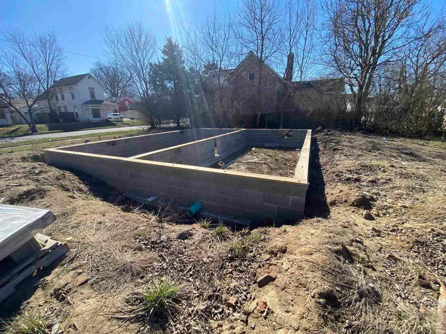 421 N Walnut Street, Hartford City, IN 47348 - #2