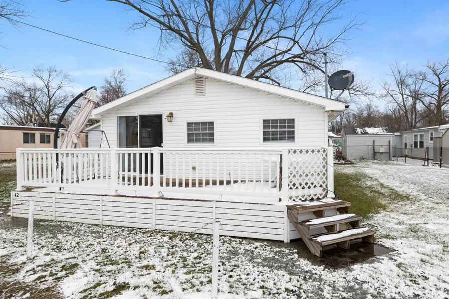 42 EMS B63 Lane, Warsaw, IN 46582 - #2