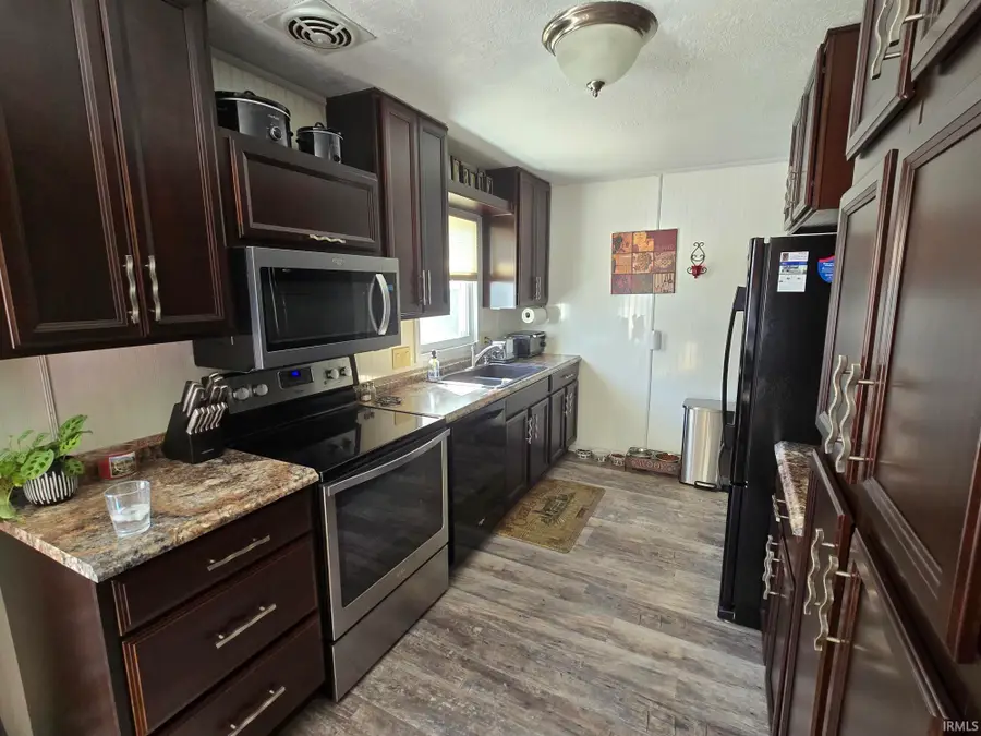 2005 W Therlow Drive, Marion, IN 46952 - #2