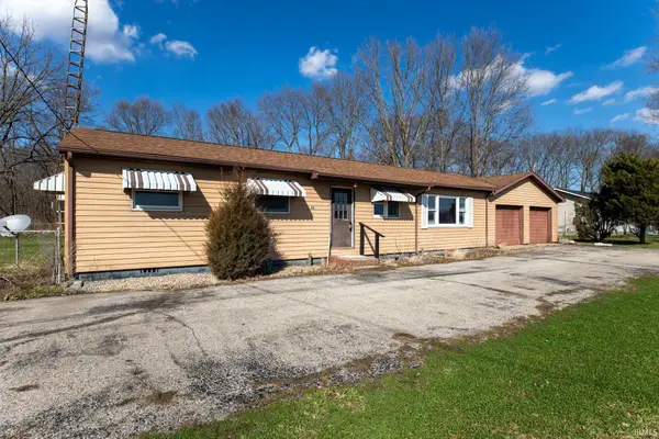 7240 E Sr 8 Road, Knox, IN 46534