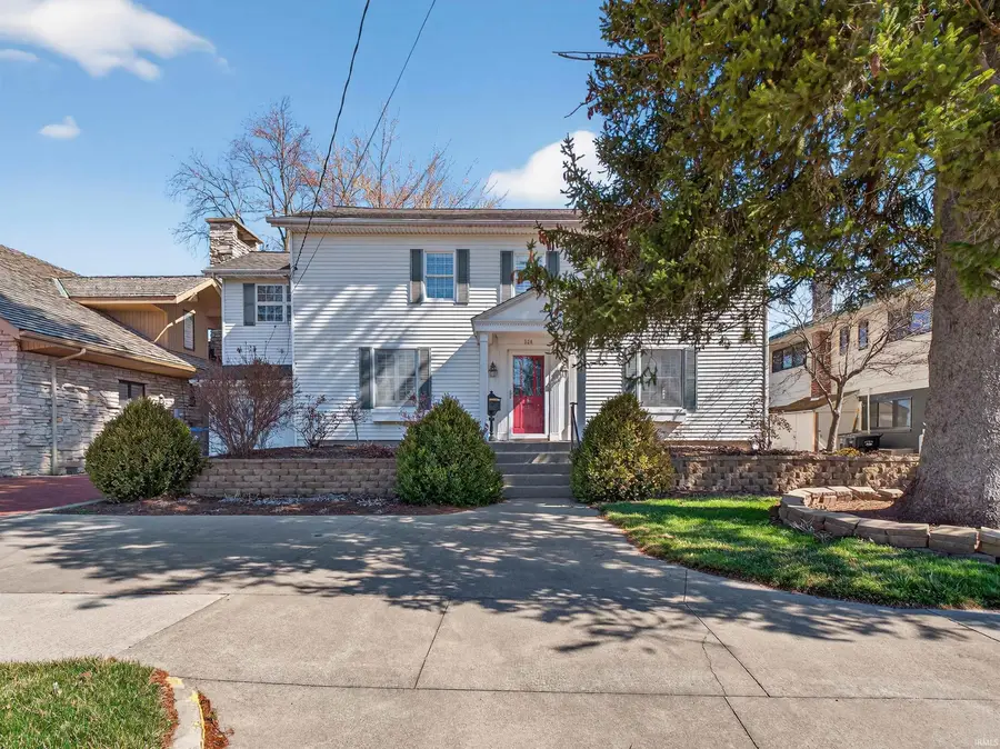 124 N Front Street, Syracuse, IN 46567 - #2