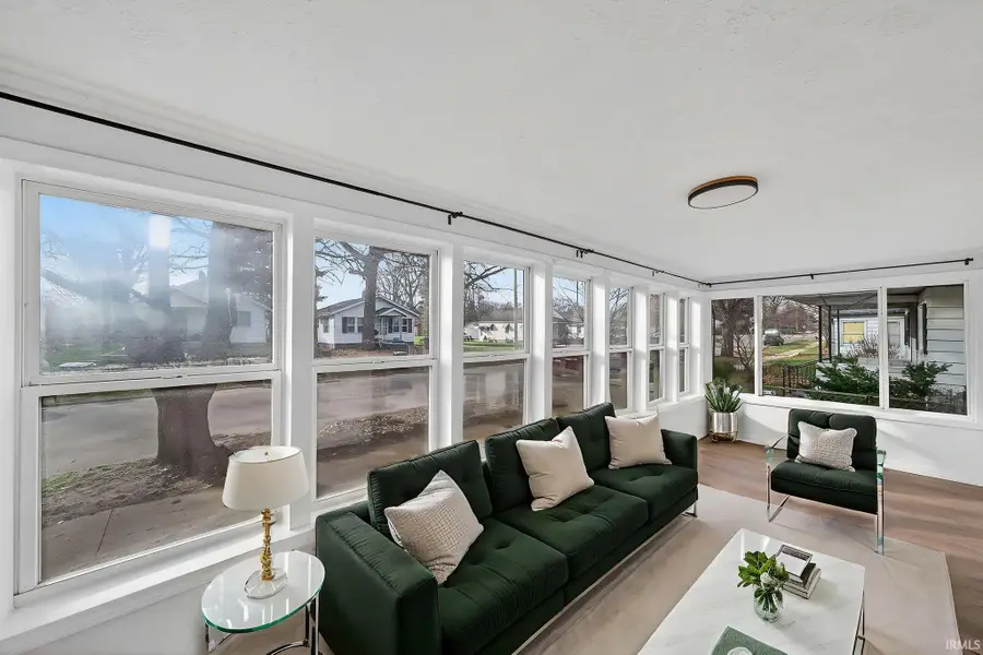 526 S 35th Street, South Bend, IN 46615 - #3