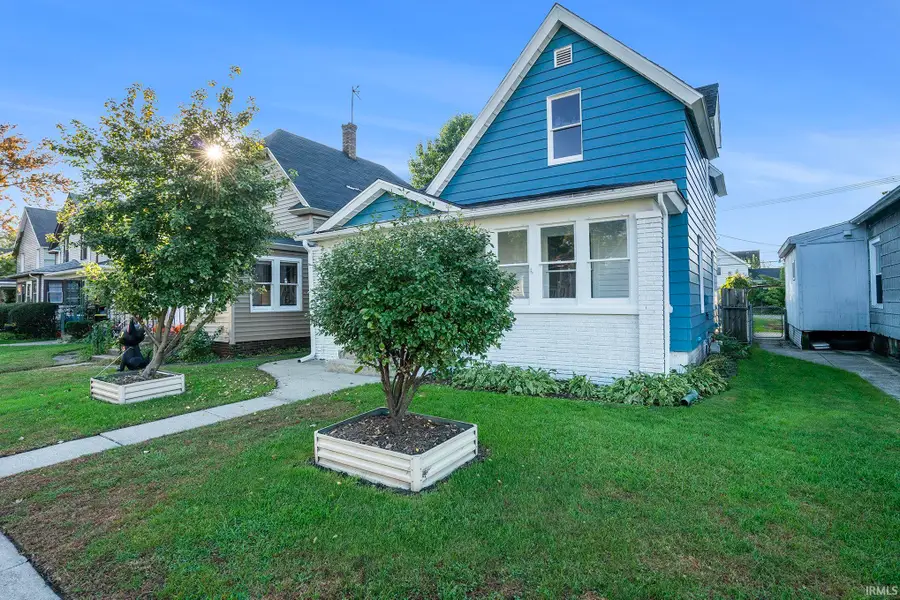 131 E 6th Street, Mishawaka, IN 46544 - #2