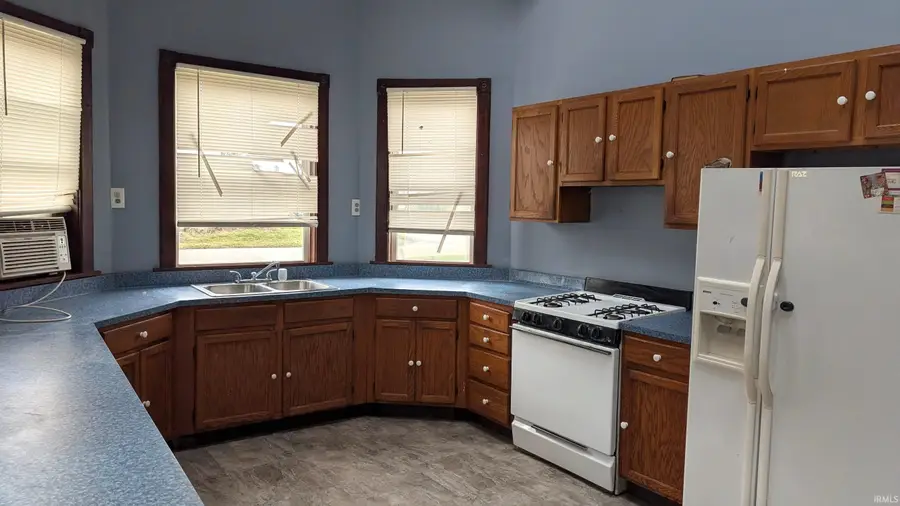 1608 S Washington Street, Marion, IN 46953 - #3