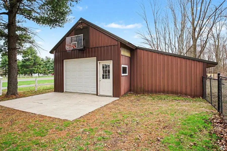 21150 County Road 40, Goshen, IN 46526 - #2