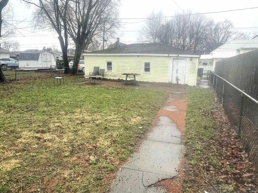 121 Park Avenue, Logansport, IN 46947 - #2