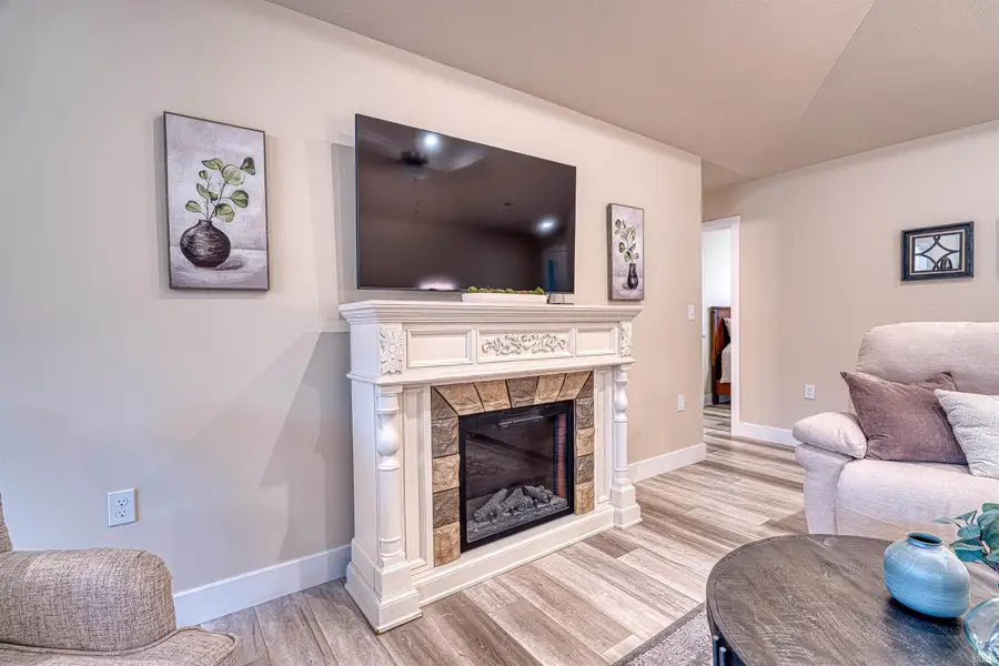 627 W 34th Street, Jasper, IN 47546 - #3